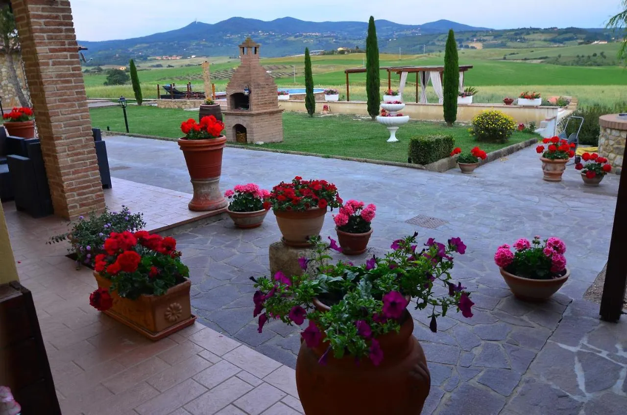 Agriturismo L'impero Santa Luce 0*,  Italia